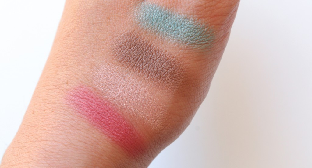 paul-&-joe-face-and-eyes-color-cs-094-swatchs