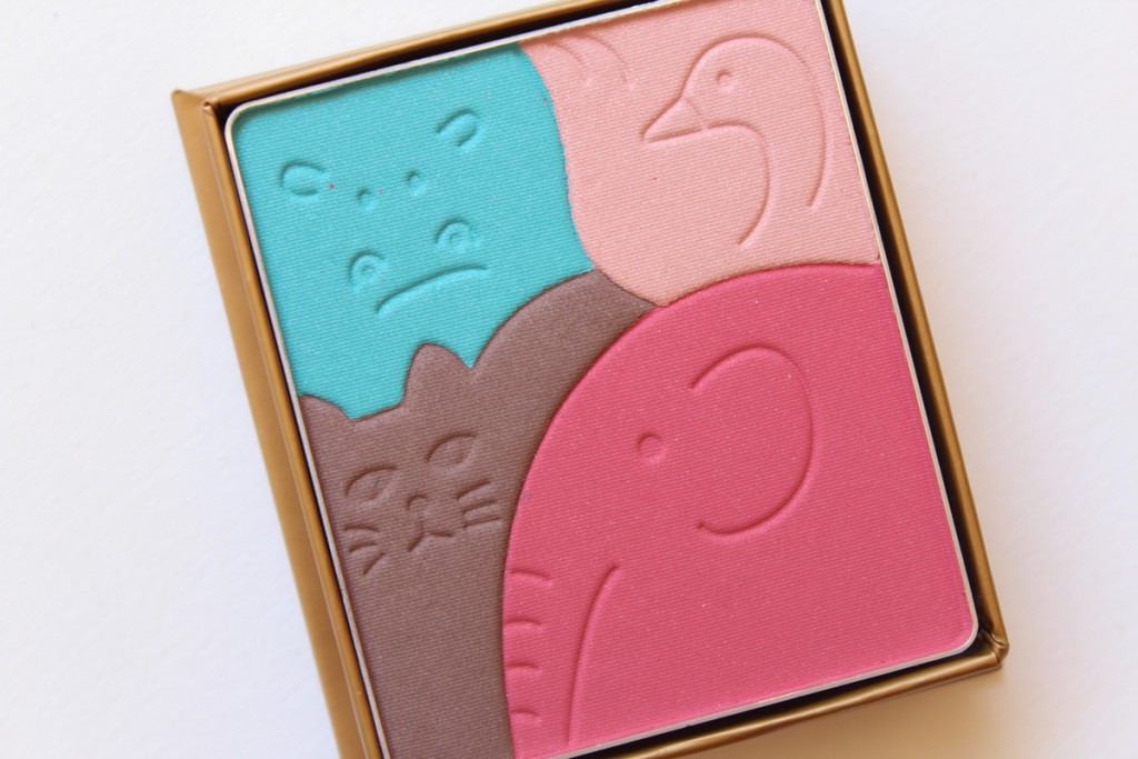 paul-&-joe-face-and-eyes-color-cs-094-zoom