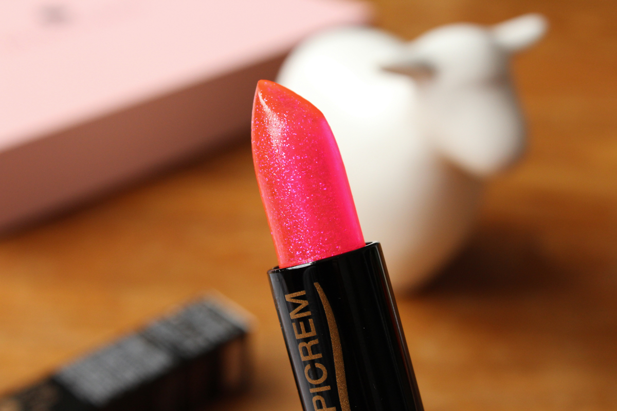 lipstick-paillettes